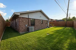 120 W Whitney St, Houston, TX 77018 - Photo 23