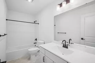 654 Daniel Lakes Ln, Dayton, TX 77535 - Photo 27