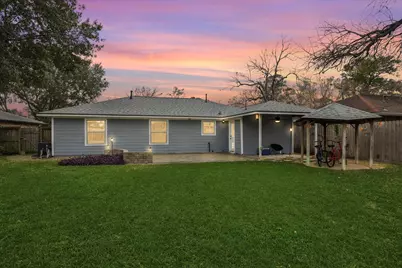 4718 Blanton Boulevard, Houston, TX 77092 - Photo 31