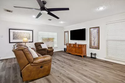 4718 Blanton Boulevard, Houston, TX 77092 - Photo 7