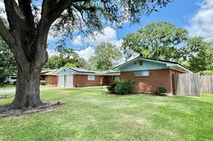 1701 Gillette St, Baytown, TX 77520 - Photo 1