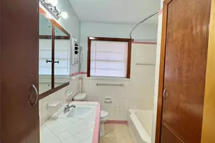 1701 Gillette St, Baytown, TX 77520 - Photo 19