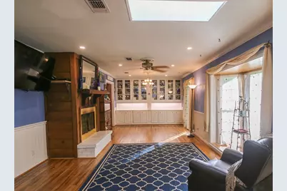 1305 W Grove Avenue, Lufkin, TX 75904 - Photo 1