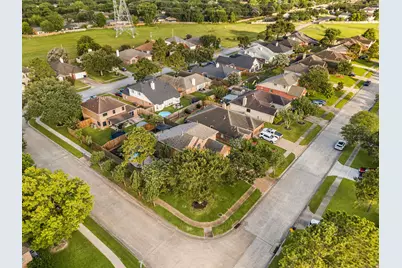 310 Cedar Lake Drive, League City, TX 77573 - Photo 37