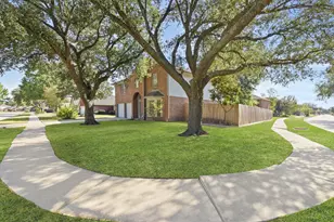 4911 Silver Fox Dr, Houston, TX 77066 - Photo 3