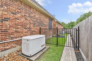 17302 Pipestone Point Ct, Humble, TX 77346 - Photo 33