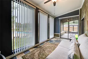 303 Shady Glen Ln, Conroe, TX 77385 - Photo 19