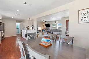 3527 9 Mile Rd, Galveston, TX 77554 - Photo 11