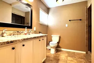 1430 Freedonia Dr, Houston, TX 77055 - Photo 13