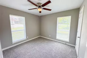 12741 Lake Conroe Hills Dr, Willis, TX 77318 - Photo 7