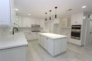 4839 McDermed Dr, Houston, TX 77035 - Photo 11