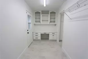 4839 McDermed Dr, Houston, TX 77035 - Photo 19