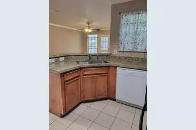 4611 Knoxville Street, Houston, TX 77051 - Photo 9