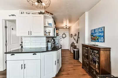 415 E Beach Drive #305, Galveston, TX 77550 - Photo 15