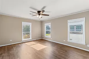 4373 Harvest Ln, Houston, TX 77004 - Photo 31