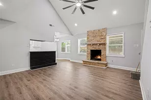 10802 Sagetrail Dr, Houston, TX 77089 - Photo 3