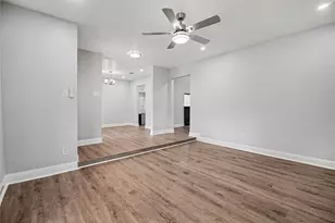 10802 Sagetrail Dr, Houston, TX 77089 - Photo 9