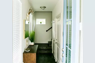 5203 Burress Springs Lane, Houston, TX 77022 - Photo 5