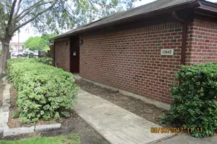 10842 Lynbrook Dr, Houston, TX 77042 - Photo 1