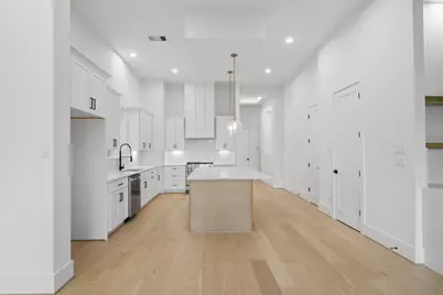 815 W 18th Street, Houston, TX 77008 - Photo 5