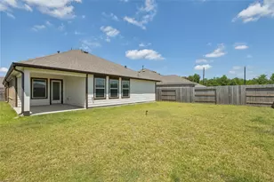 9918 Lockridge Manor Dr, Baytown, TX 77521 - Photo 27