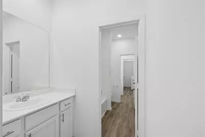 9918 Lockridge Manor Drive, Baytown, TX 77521 - Photo 19