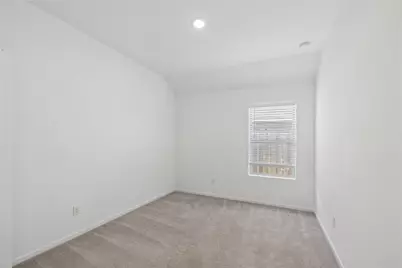 9918 Lockridge Manor Drive, Baytown, TX 77521 - Photo 17