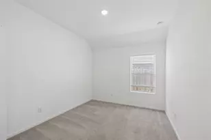 9918 Lockridge Manor Dr, Baytown, TX 77521 - Photo 17