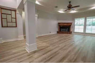 6290 Claybourn Drive, Beaumont, TX 77706 - Photo 9