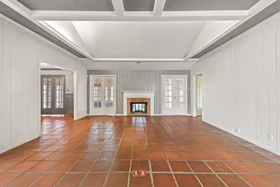 608 E Barton Street, Calvert, TX 77837 - Photo 3