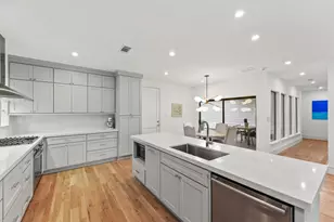 2331 Haverhill Dr, Houston, TX 77008 - Photo 9