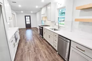 3803 Ridgewood St, Bryan, TX 77801 - Photo 9