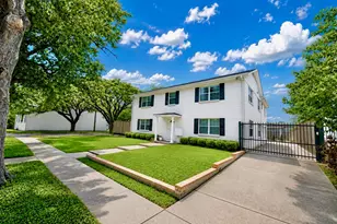 2126 Banks St, Houston, TX 77098 - Photo 1