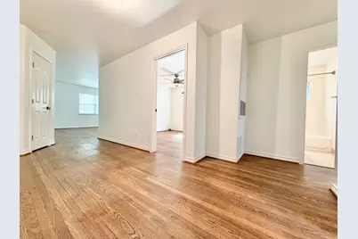 2126 Banks Street #2, Houston, TX 77098 - Photo 27