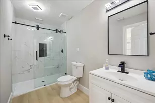 4042 Glen Cove Dr, Houston, TX 77021 - Photo 37