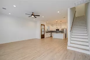 6420 Highland Pine Ln, Houston, TX 77091 - Photo 15