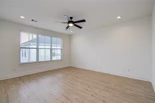 6420 Highland Pine Ln, Houston, TX 77091 - Photo 7