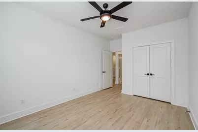 6420 Highland Pine Lane, Houston, TX 77091 - Photo 25