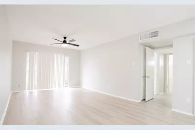 2220 S Piney Point Road #207, Houston, TX 77063 - Photo 7