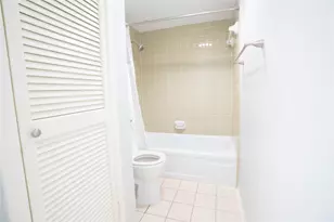 2220 S Piney Point Rd, Houston, TX 77063 - Photo 11