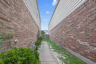 17110 Amarose Dr, Houston, TX 77090 - Photo 5