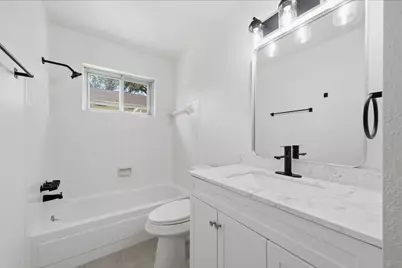 8931 Bunny Run Drive, Houston, TX 77088 - Photo 25