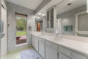 9809 Neuens Rd, Houston, TX 77080 - Photo 33