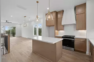 826 Curtin St, Houston, TX 77018 - Photo 11