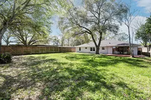 5507 Cartagena St, Houston, TX 77035 - Photo 19