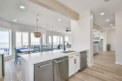 11811 Sunbather Lane, Galveston, TX 77554 - Photo 15