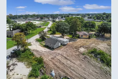 207 Riverside Street, Highlands, TX 77562 - Photo 5