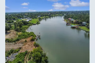 207 Riverside Street, Highlands, TX 77562 - Photo 7