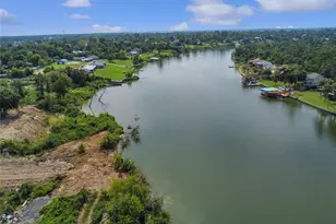 207 Riverside St, Highlands, TX 77562 - Photo 7