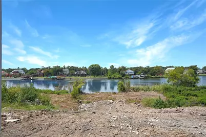 207 Riverside Street, Highlands, TX 77562 - Photo 11